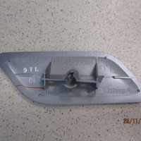 Крышка форсунки омывателя фары на Toyota Camry V40 2006-2011