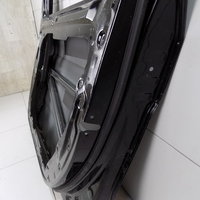 Дверь передняя правая на Mercedes Benz GL / GLS Class X166 2012> / Mercedes Benz M Klasse ML W166 2011>