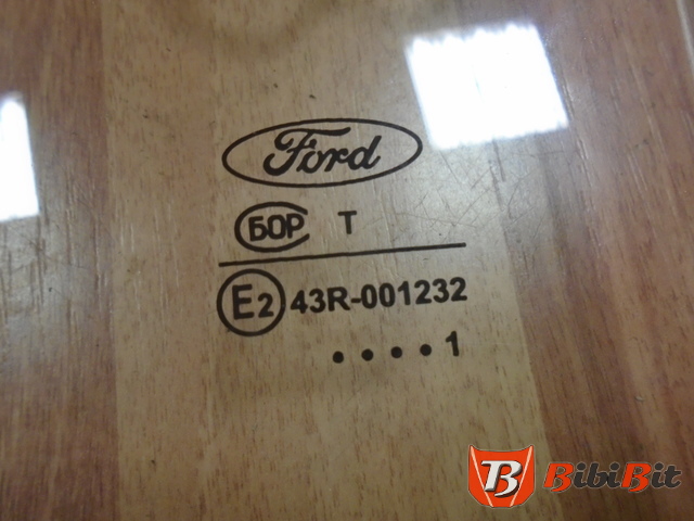 Стекло двери задней правой на Ford Focus 2 2008-2011 / Ford Focus 2 2005-2008