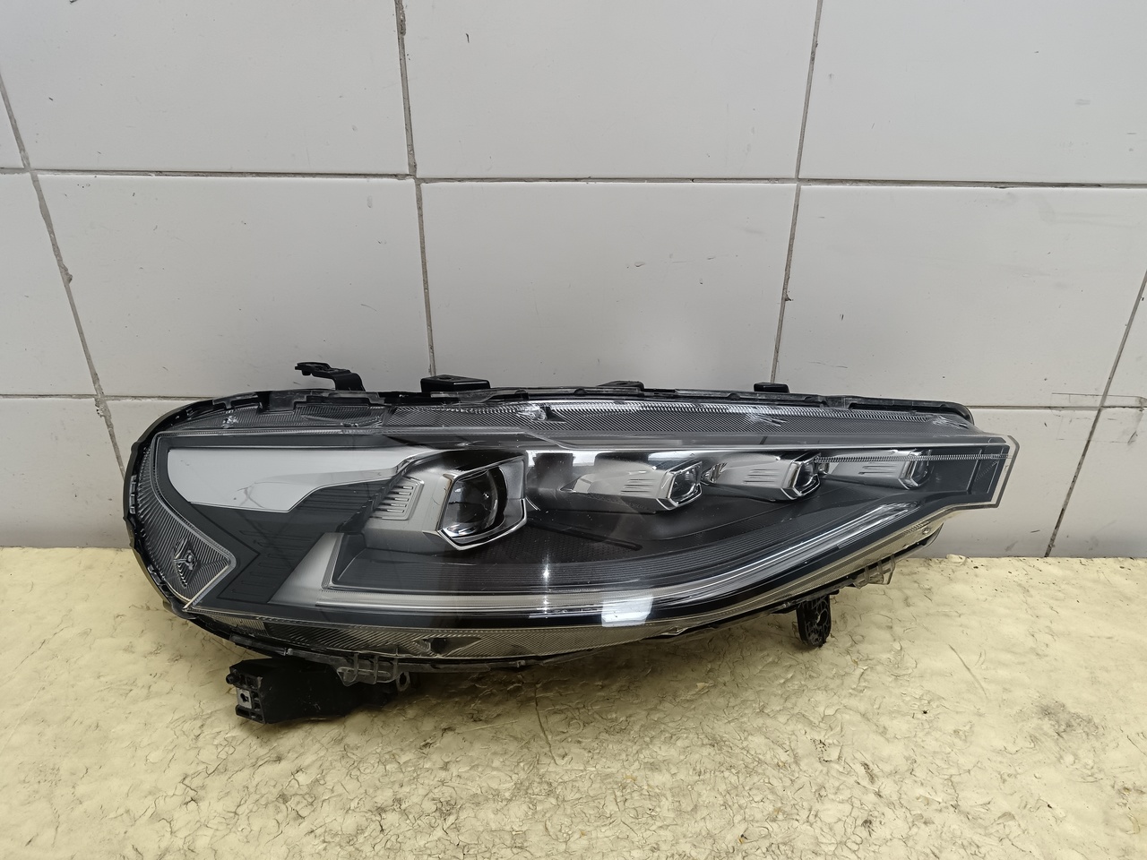 Фара правая на Haval F7 2019-2025
