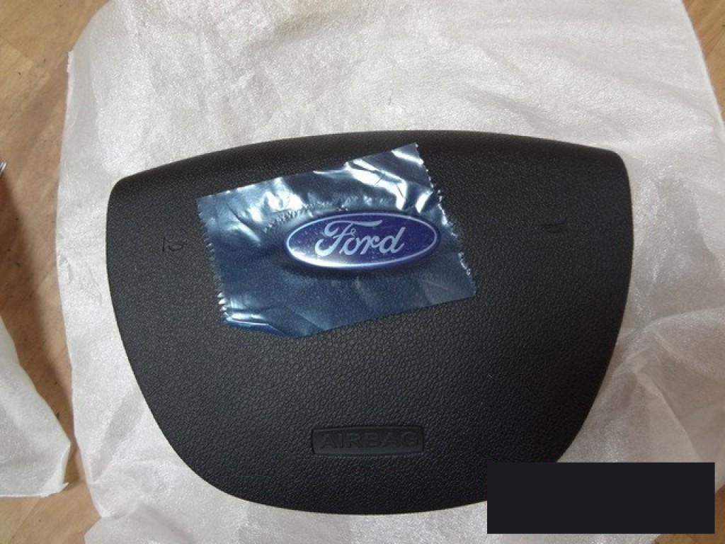 Подушка безопасности на Ford Focus 2 2005-2008 / Ford Focus 2 2008-2011