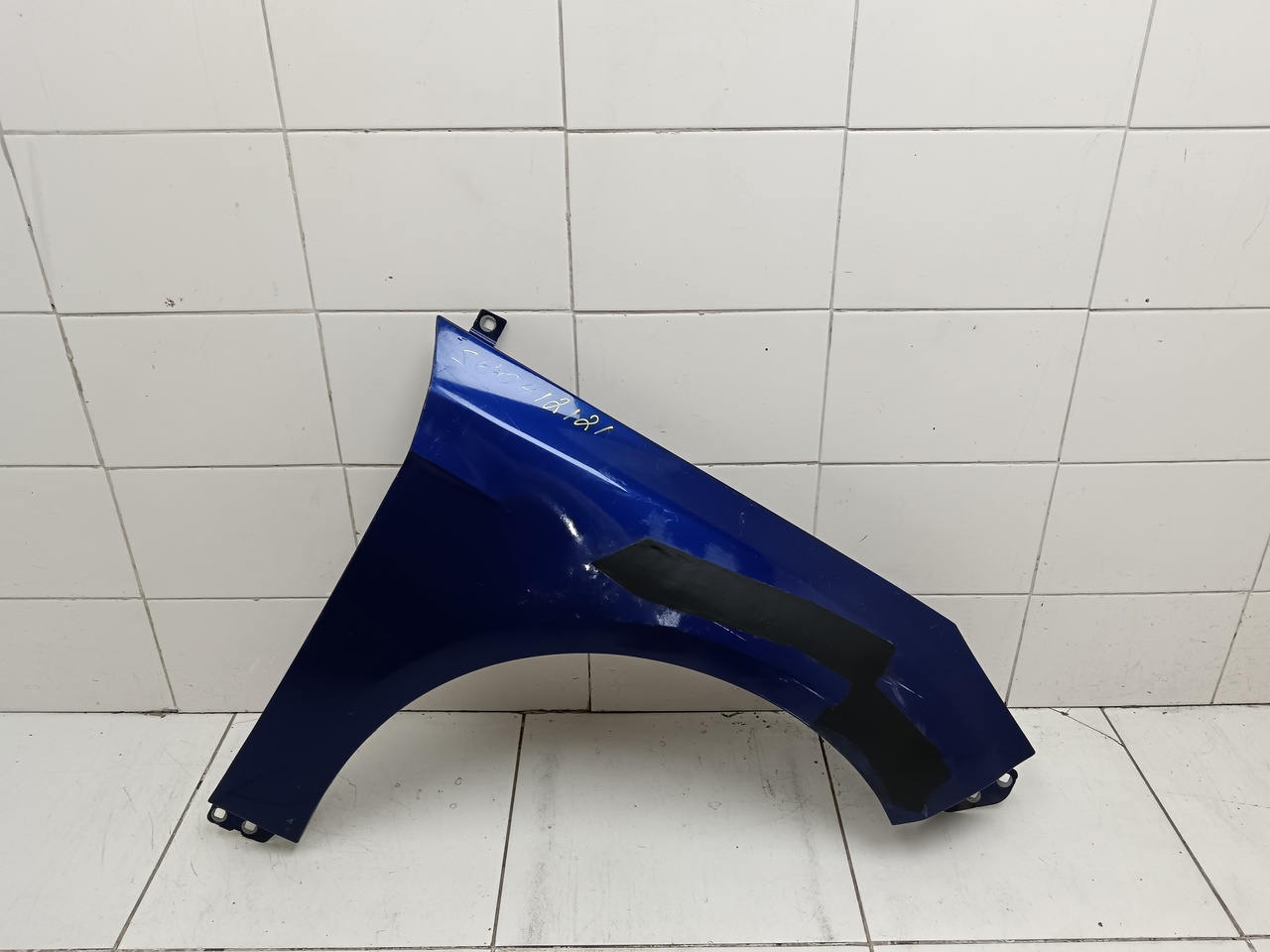 Крыло переднее правое на Ford Focus 3 2011-2019