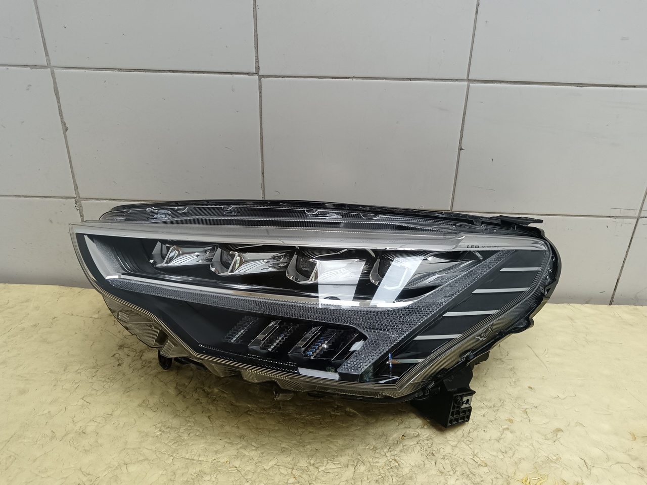 Фара левая на Haval Jolion 2021>