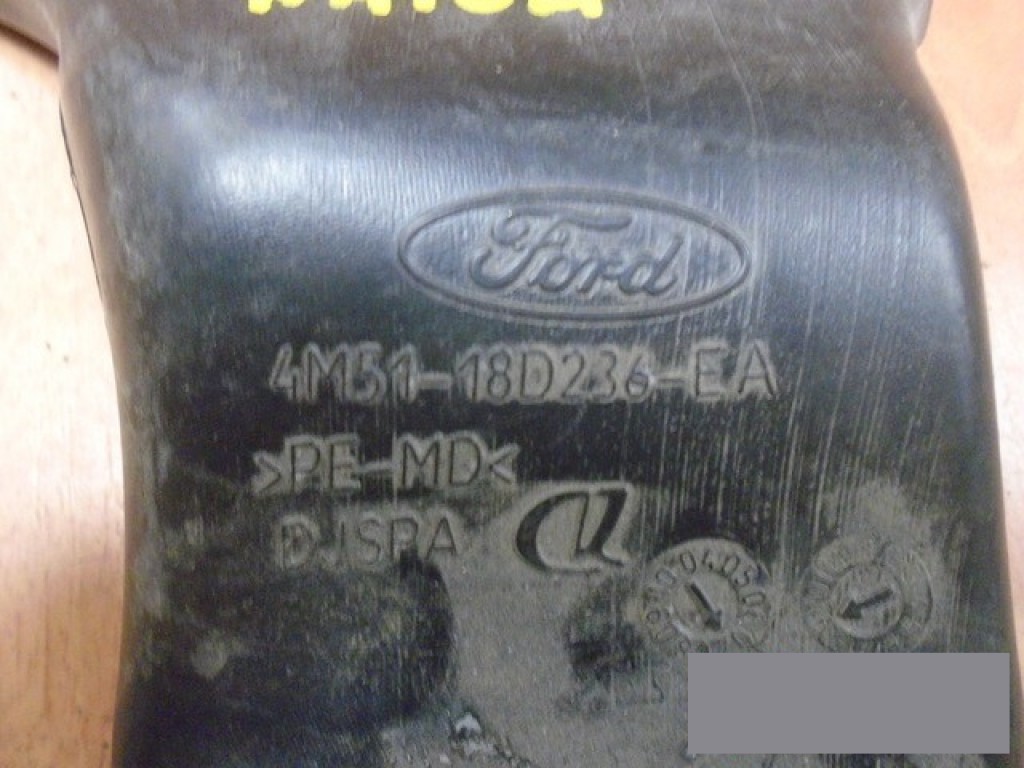 Воздуховод на Ford Focus 2 2005-2008