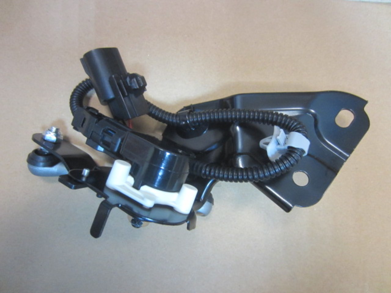 Тяга датчика уровня положения кузова на Toyota Land Cruiser 150 / Prado 2009>