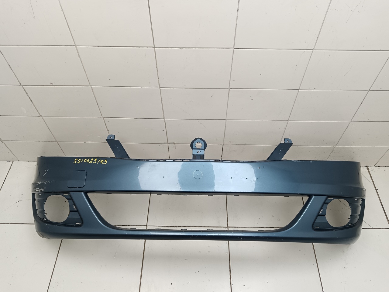 Бампер передний на Renault Logan 1 2005-2014
