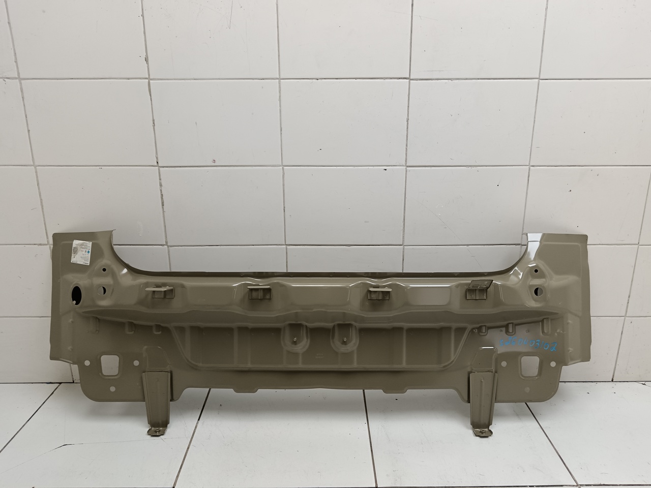 Панель задняя на Geely Emgrand 2021>