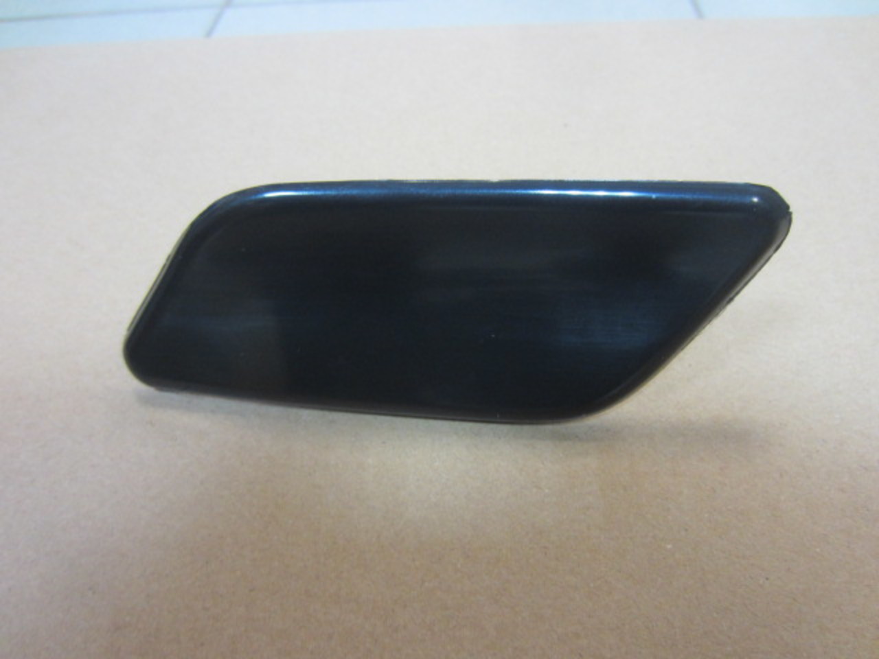 Крышка форсунки омывателя фары на Subaru Legacy Outback B16 2019>