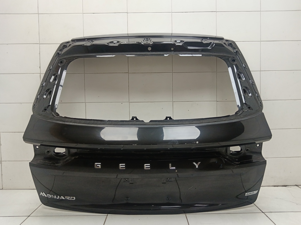 Дверь багажника на Geely Monjaro 2021>