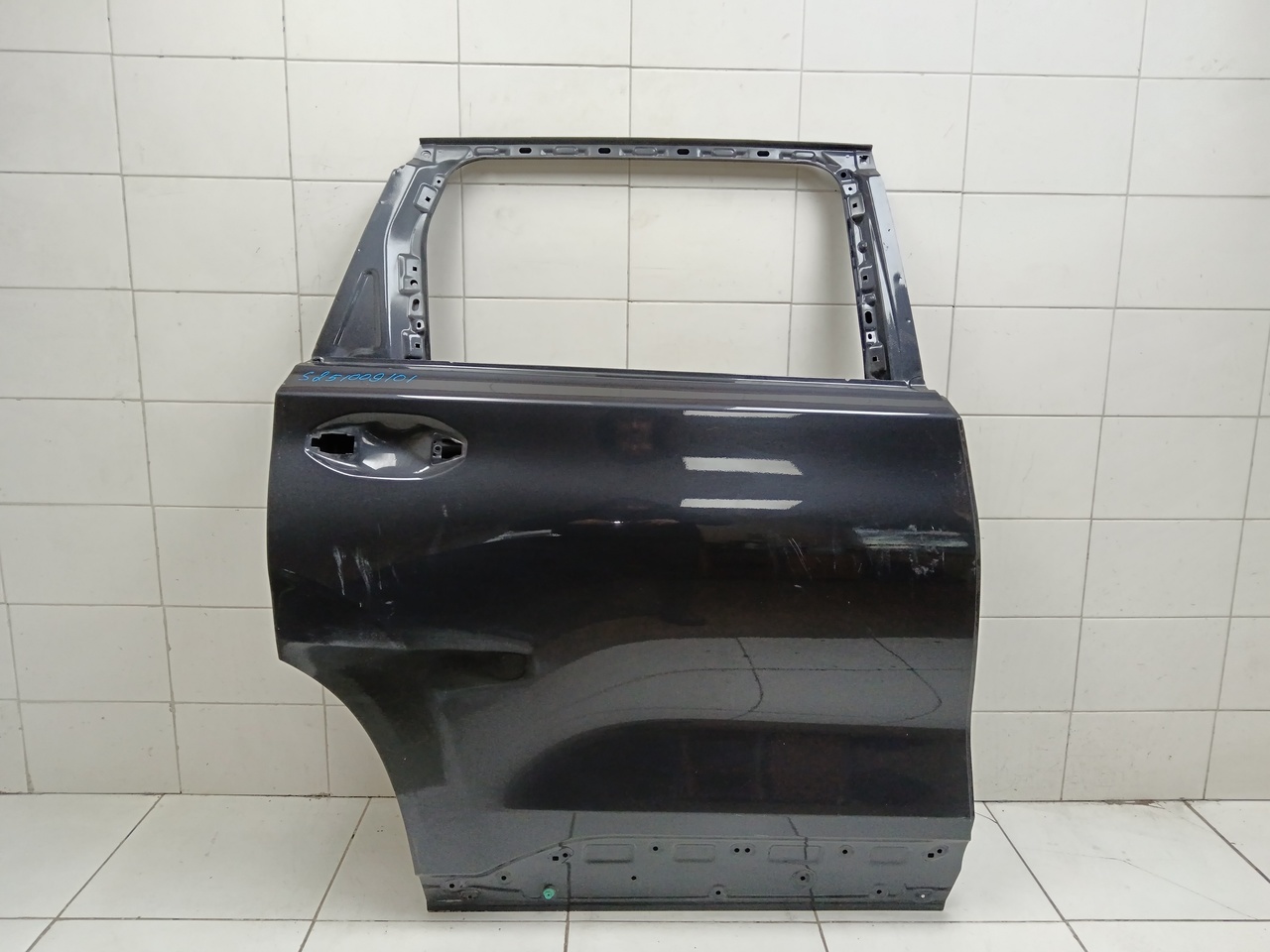 Дверь задняя правая на Exeed VX M36T 2021>