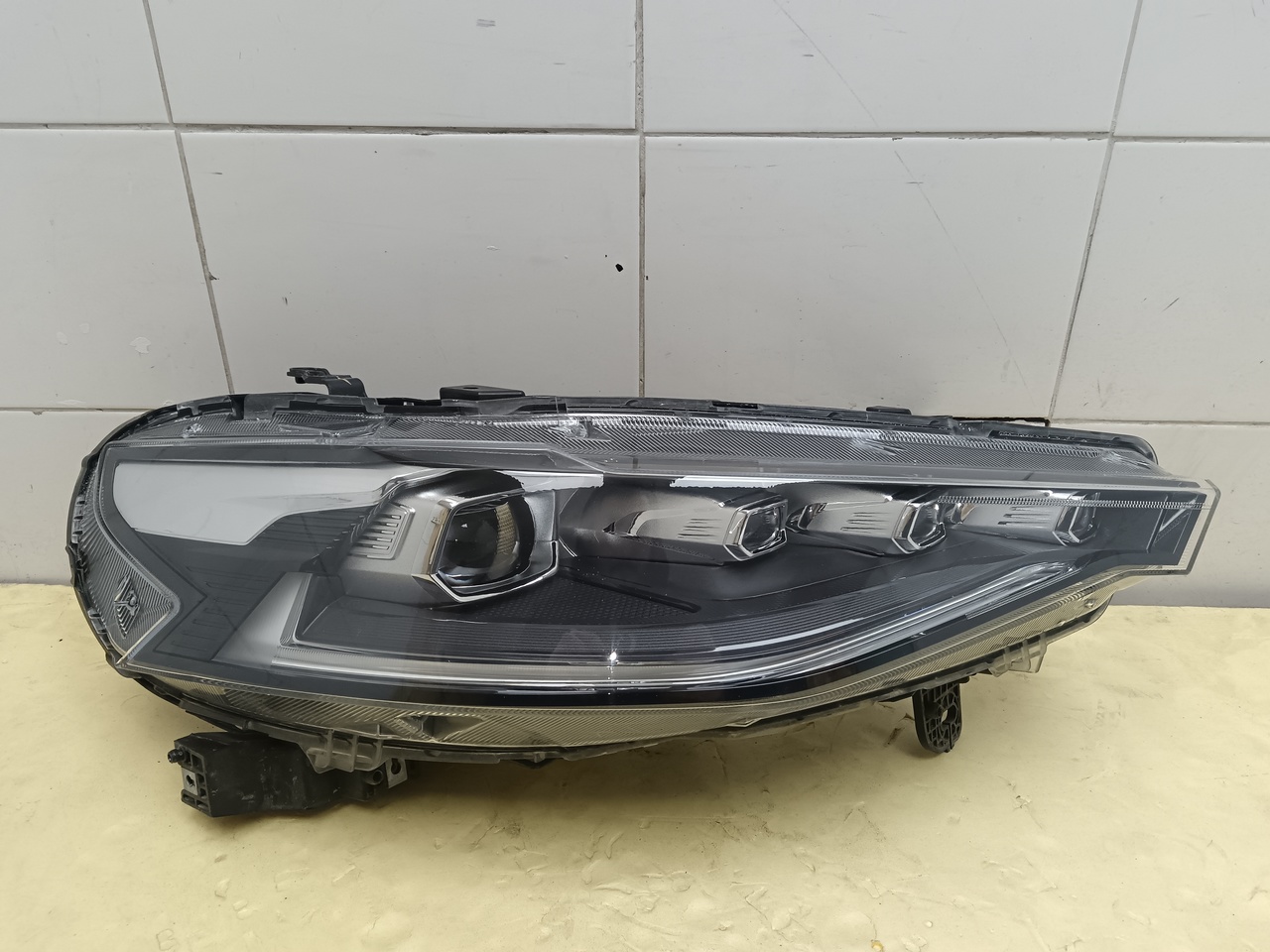 Фара правая на Haval F7 2019-2025