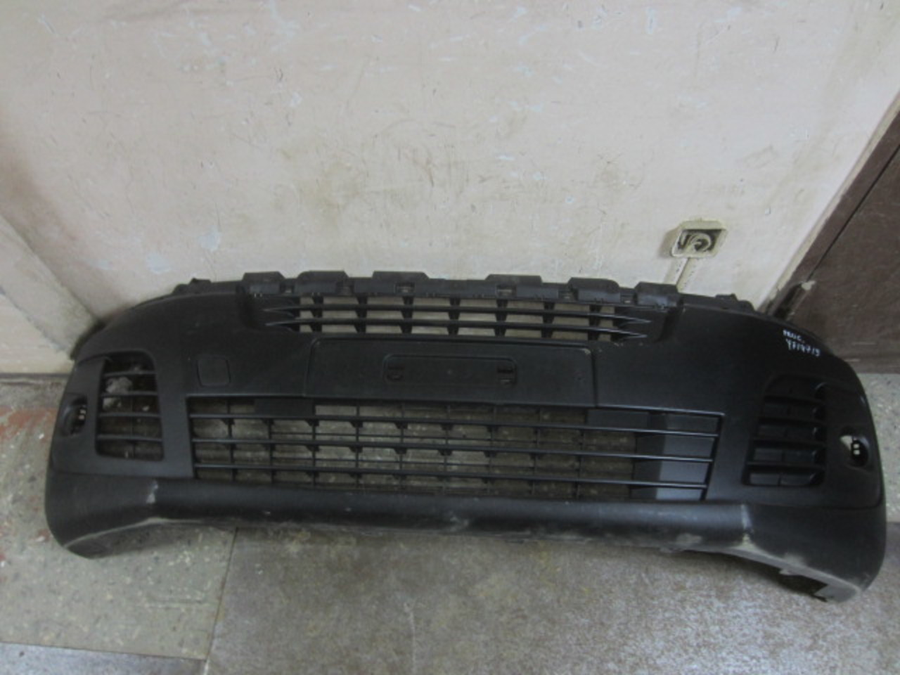 Бампер передний на Peugeot Expert 3 2016>