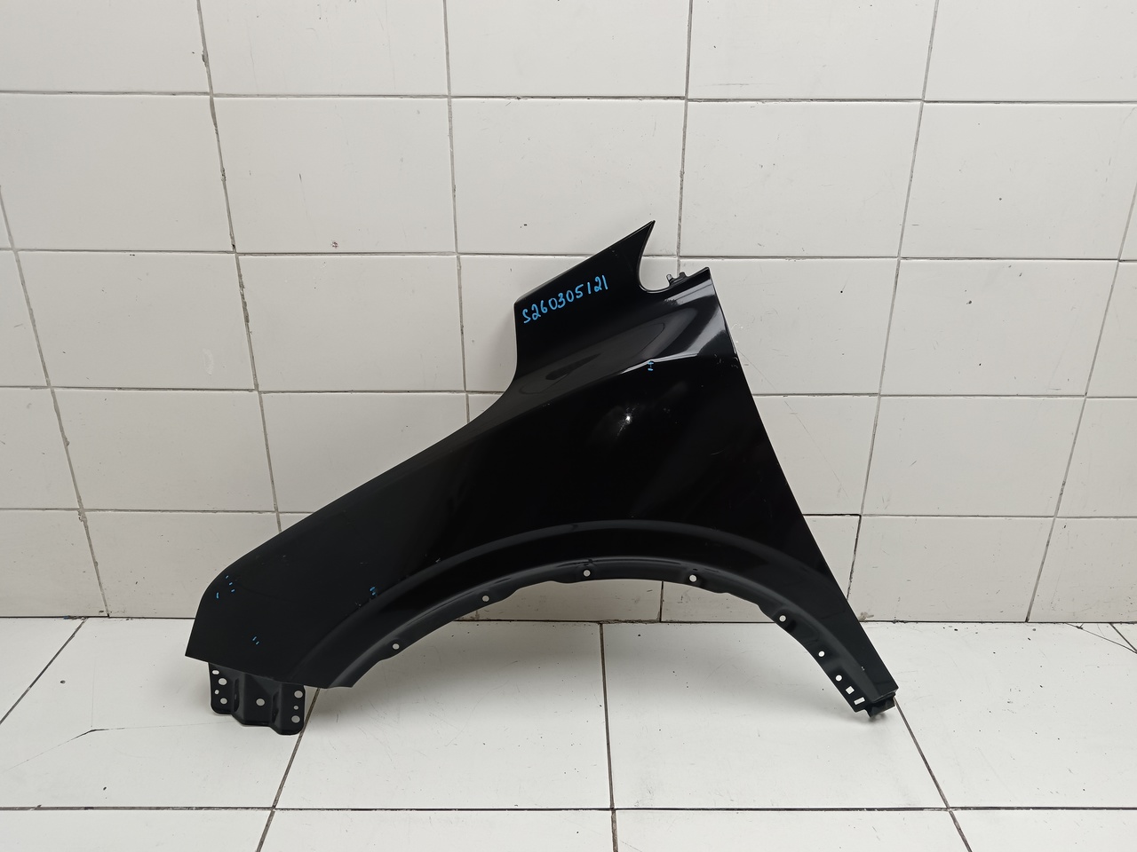 Крыло переднее левое на Belgee X50 2019> / Geely Coolray 2019>