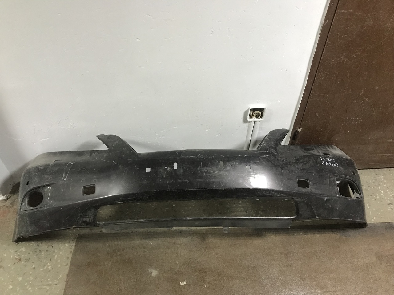 Бампер передний на Lexus RX 350  450H 2009-2015