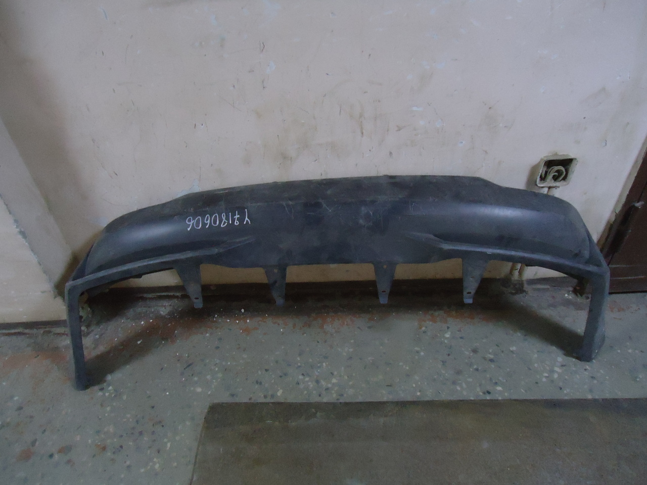 Юбка задняя на Lexus NX 200  Z10 2014-2021