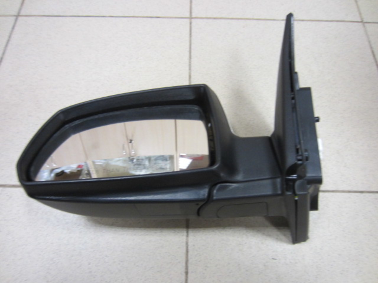 Зеркало левое на Kia RIO 2 2005-2011