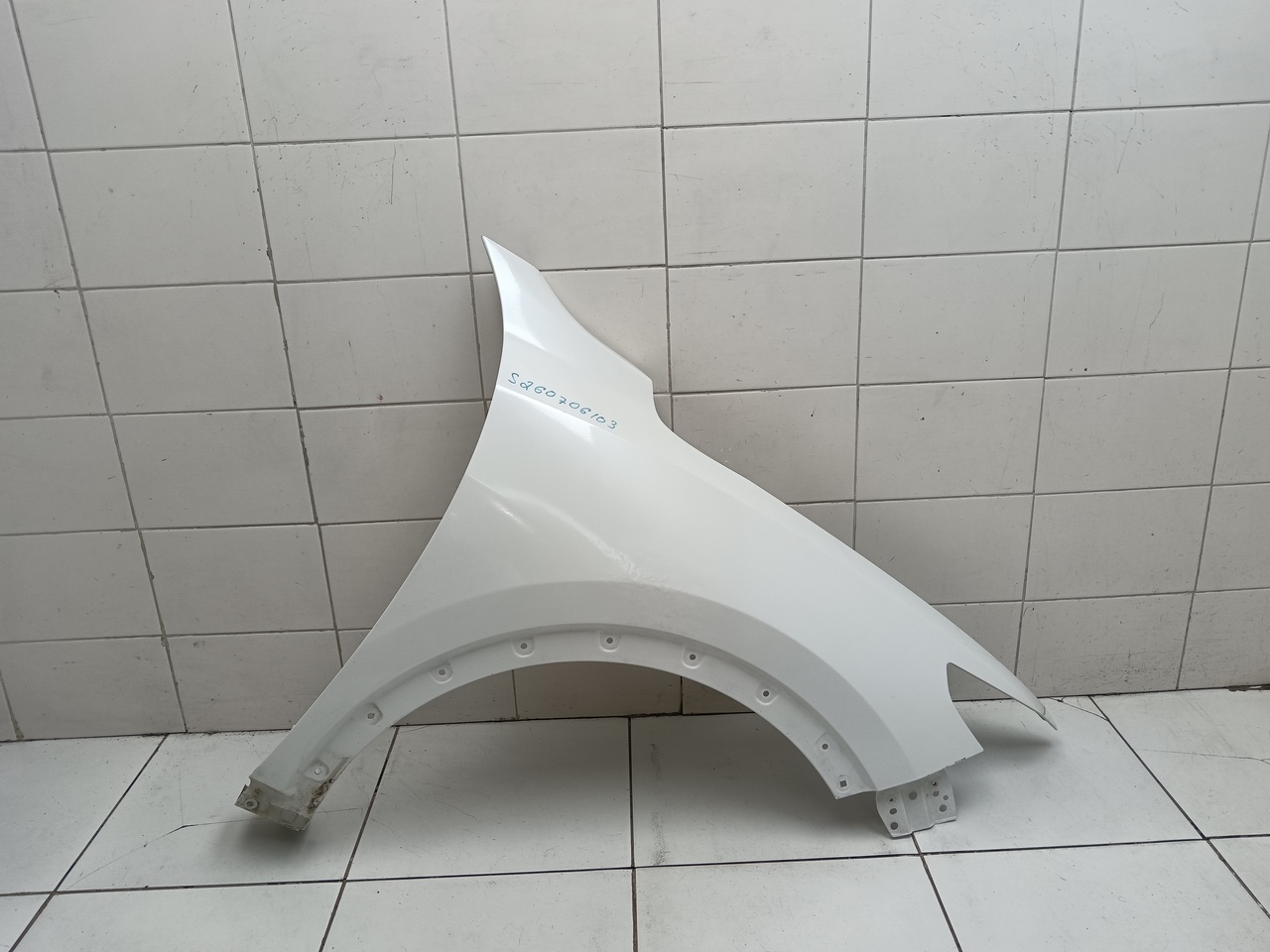 Крыло переднее правое на Haval F7 2019-2025