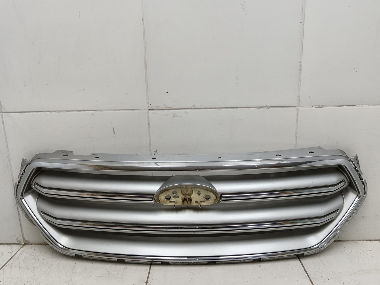 Решетка радиатора на Ford Kuga 2 2012-2019