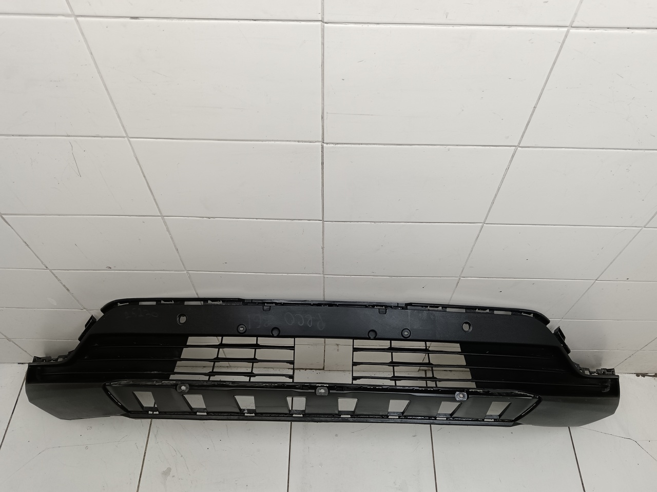 Юбка передняя на Geely Atlas Pro 2019>