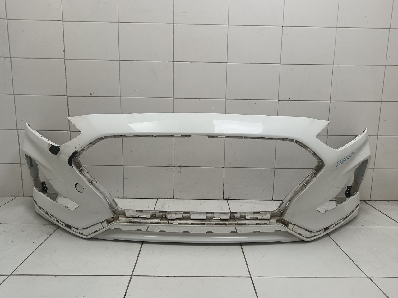 Бампер передний на Hyundai Sonata 7 2015-2019