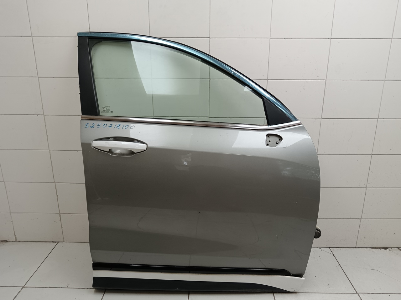Дверь передняя правая на Exeed LX T1C 2019>