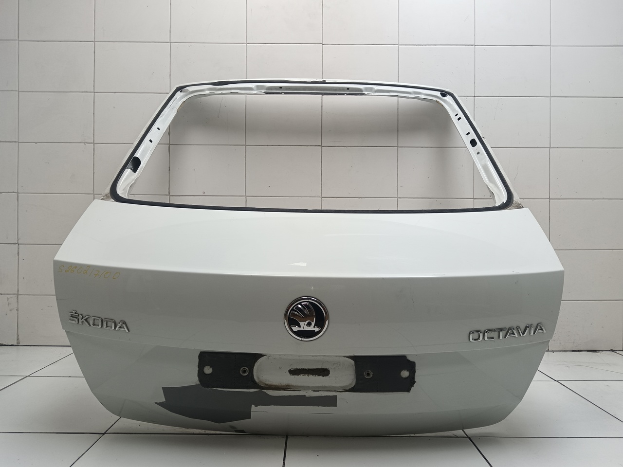 Дверь багажника на Skoda Octavia (A7) 2013-2020