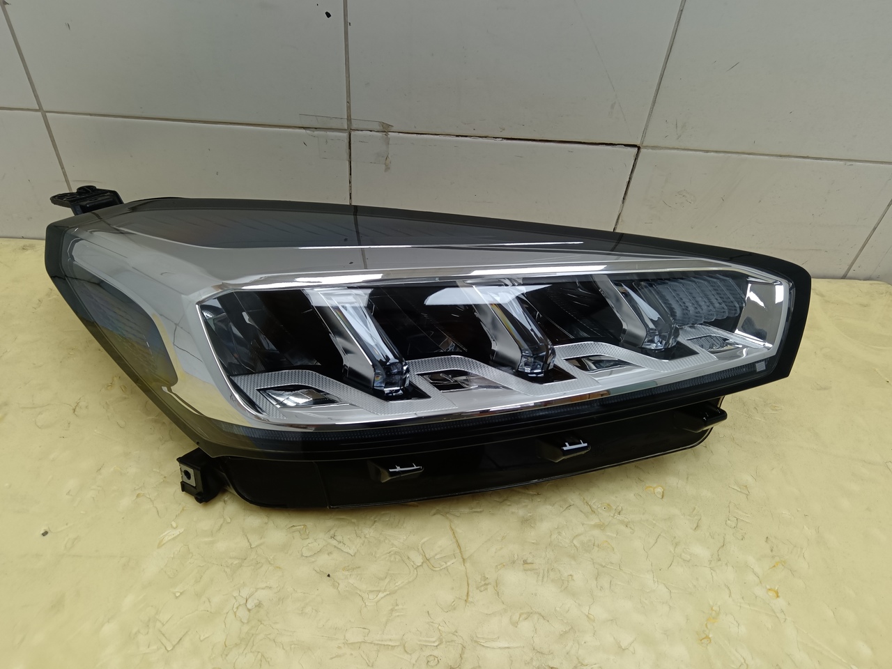 Фара правая на Chery Tiggo 7 Pro 2019>