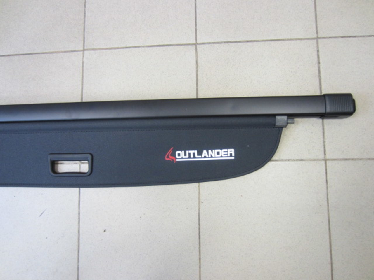 Шторка багажника аутлендер 3. Шторка багажника Мицубиси Аутлендер 3. Шторка багажника Митсубиси Аутлендер.