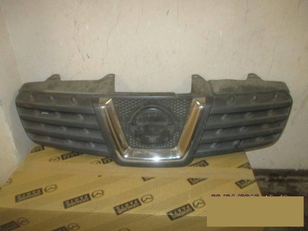 Решетка радиатора на Nissan Qashqai+2 (JJ10) 2008-2014 / Nissan Qashqai (J10) 2006-2014