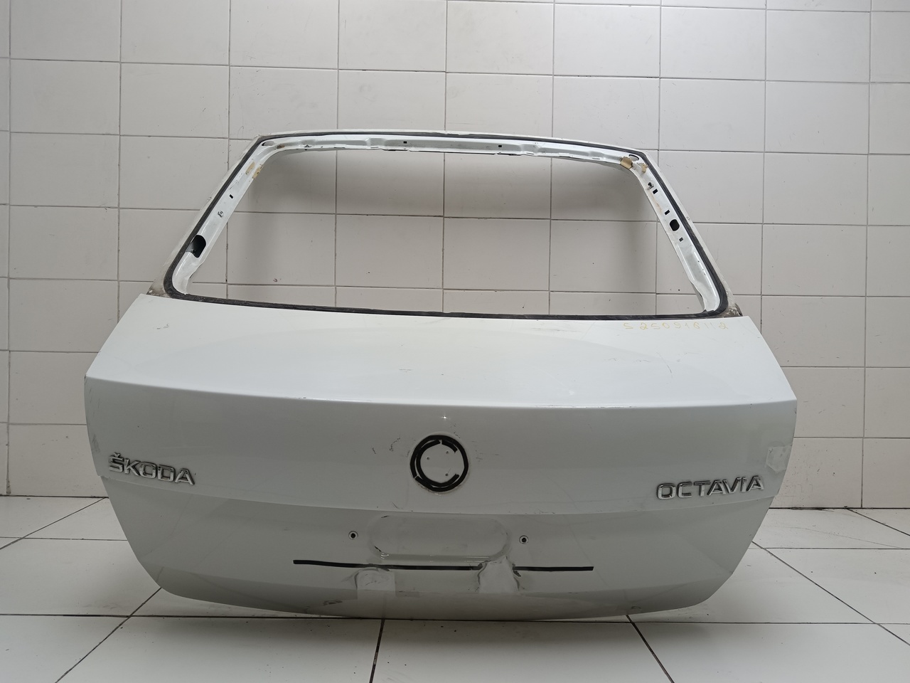 Дверь багажника на Skoda Octavia (A7) 2013-2020