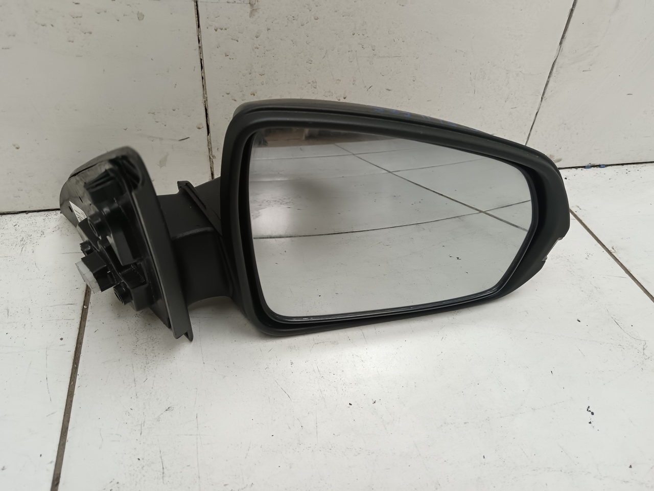 Зеркало правое на Lada Vesta 2015>