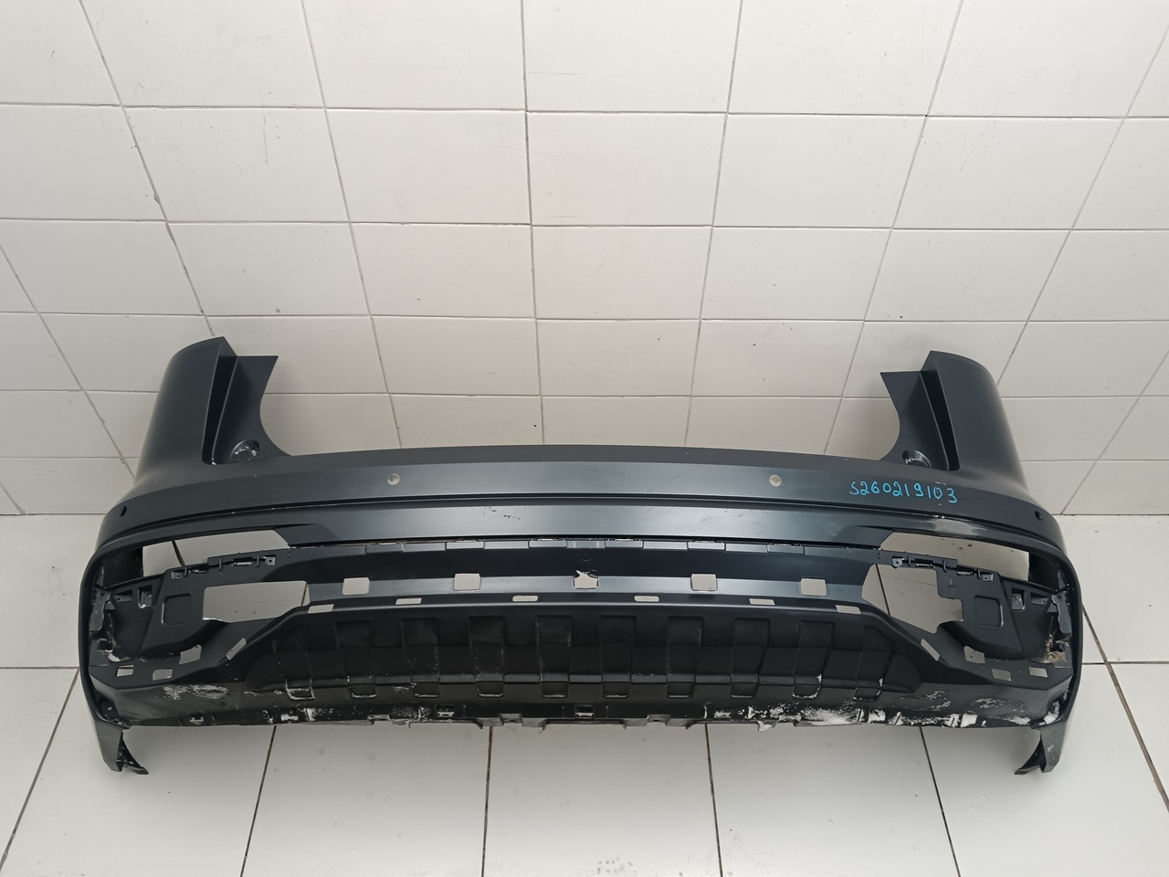 Бампер задний на Geely Monjaro 2021>