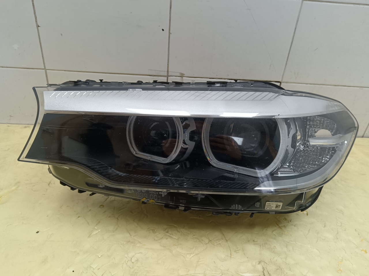 Фара левая на BMW 5 серия G30 2017>