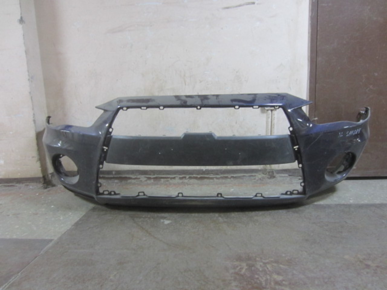 Бампер передний на Mitsubishi Outlander  XL (CW) 2006-2012 бампер передний после 06/2009 года