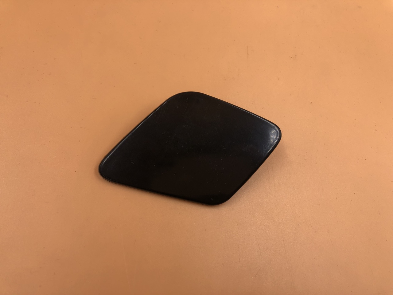 Крышка форсунки омывателя фары на Volvo V40 2012-2023 / V40 Cross Country 2012-2019