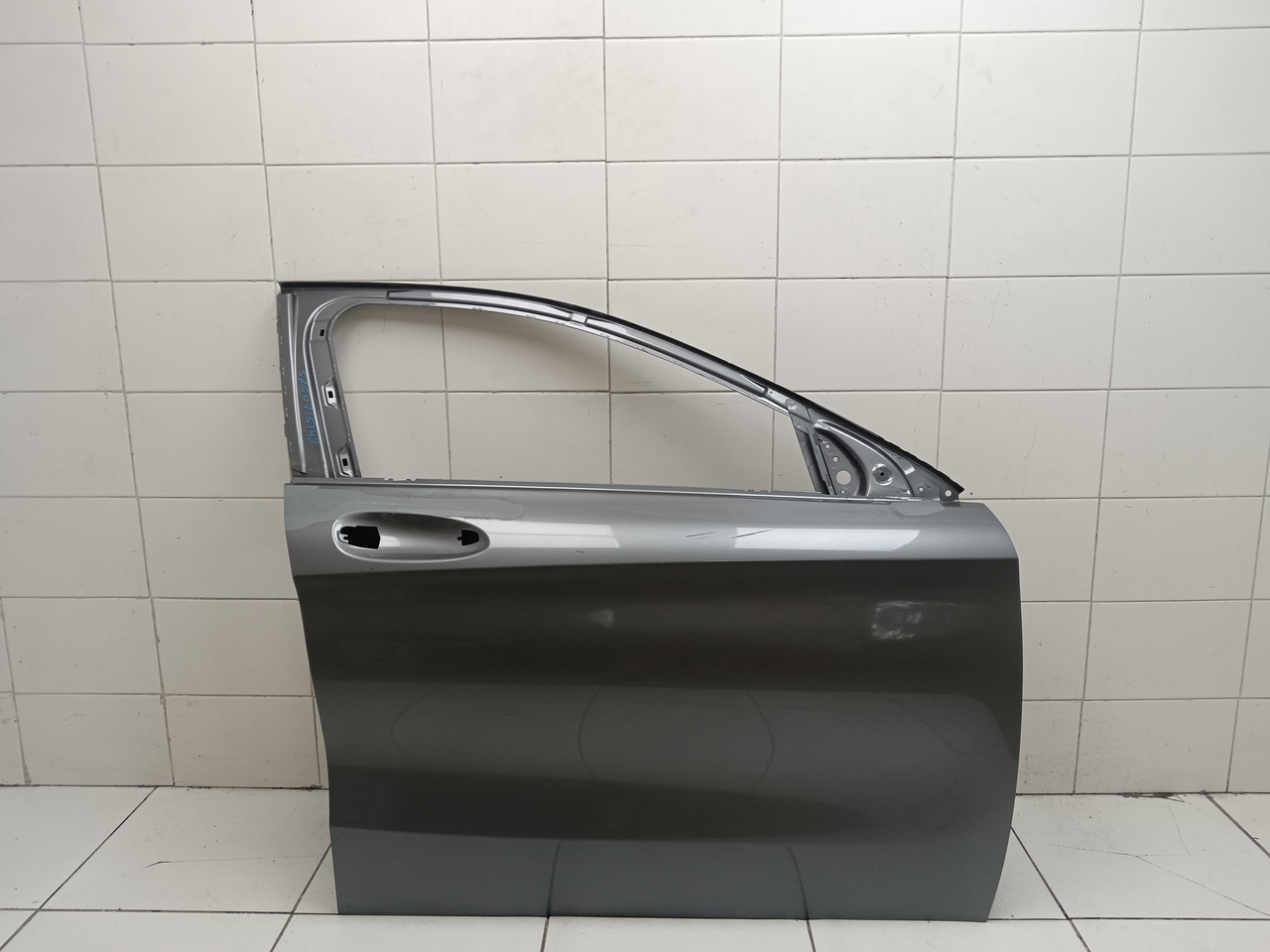 Дверь передняя правая на Mercedes Benz GLA Class  X156 2014-2020