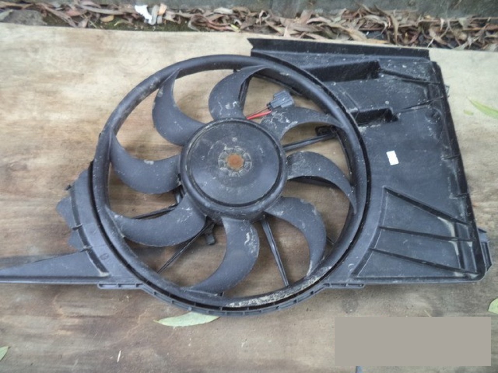 Вентилятор радиатора на Ford Focus 3 2011>