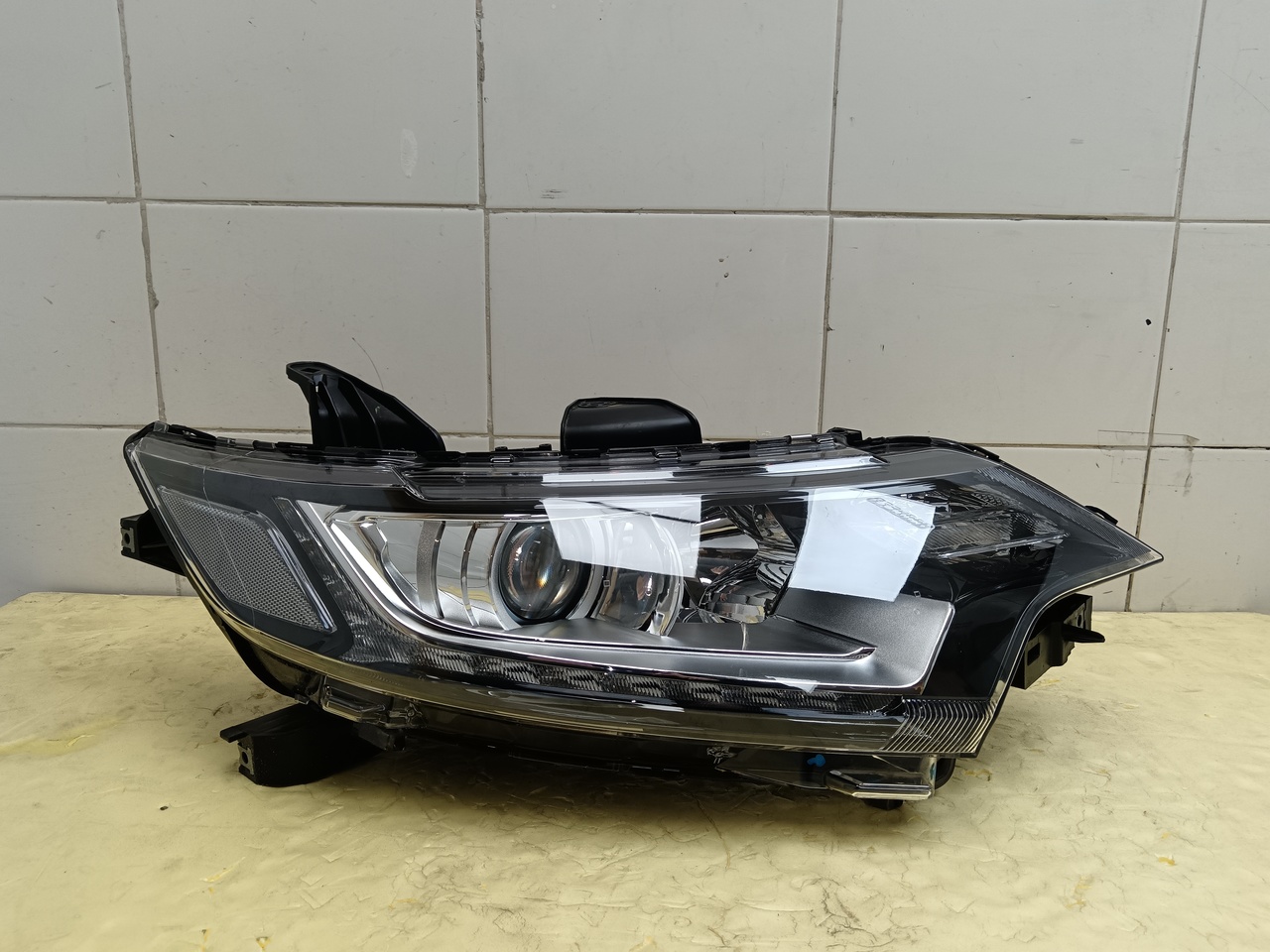 Фара правая на Mitsubishi Outlander 3 (GF) 2012>