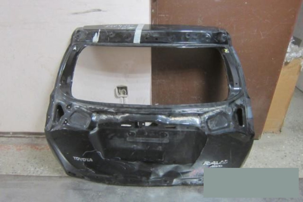 Дверь багажника на Toyota RAV 4 2013>