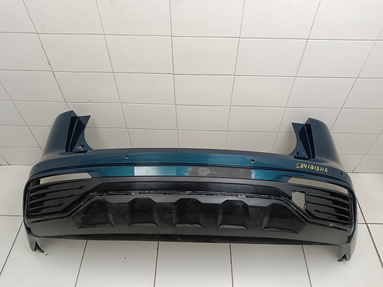 Бампер задний на Geely Monjaro 2021>