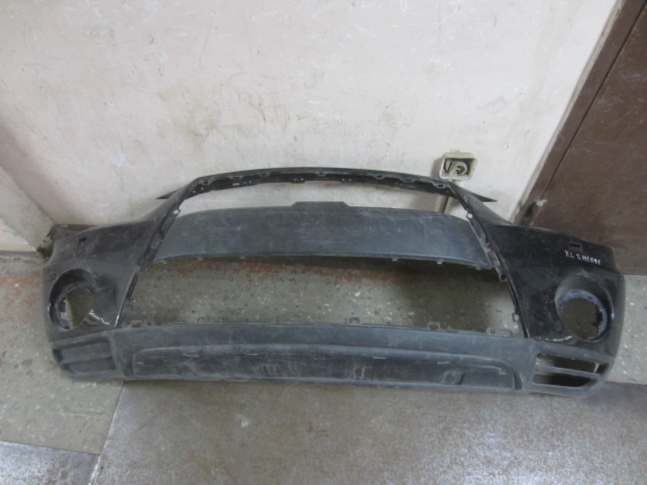 Бампер передний на Mitsubishi Outlander  XL (CW) 2006-2012 бампер передний после 06/2009 года