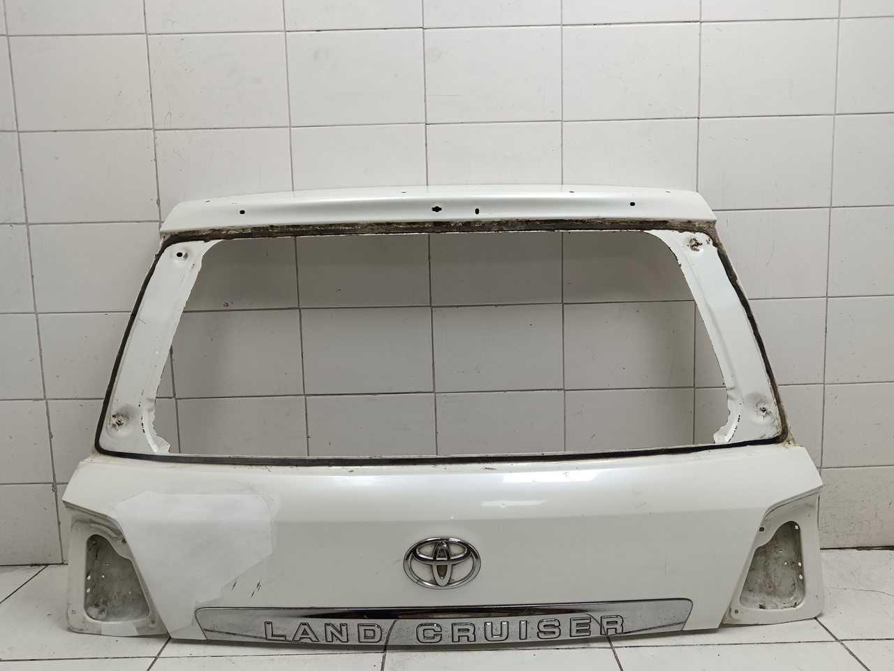 Дверь багажника на Toyota Land Cruiser (200) 2008>