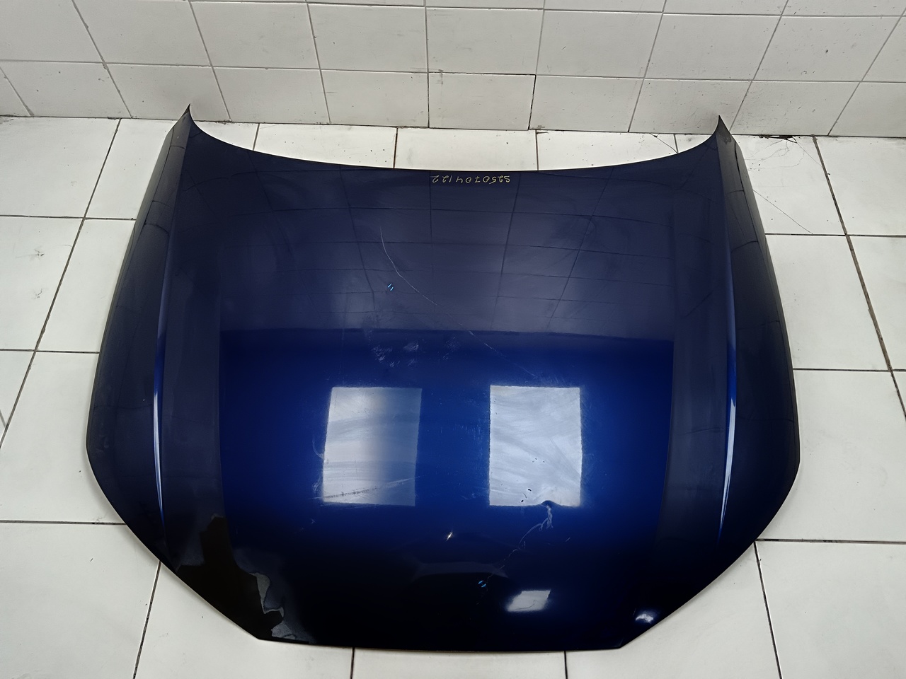 Капот на Audi A4 B9 2015>