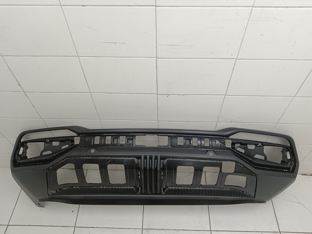 Юбка задняя на Geely Atlas 2 2023>