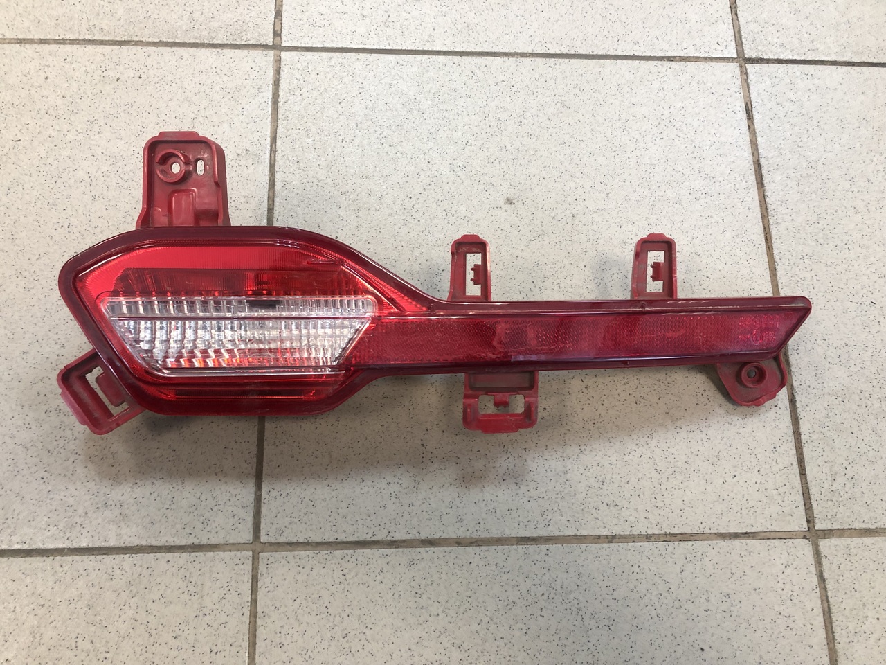 Фонарь в бампер на Hyundai Sonata 8 2019>