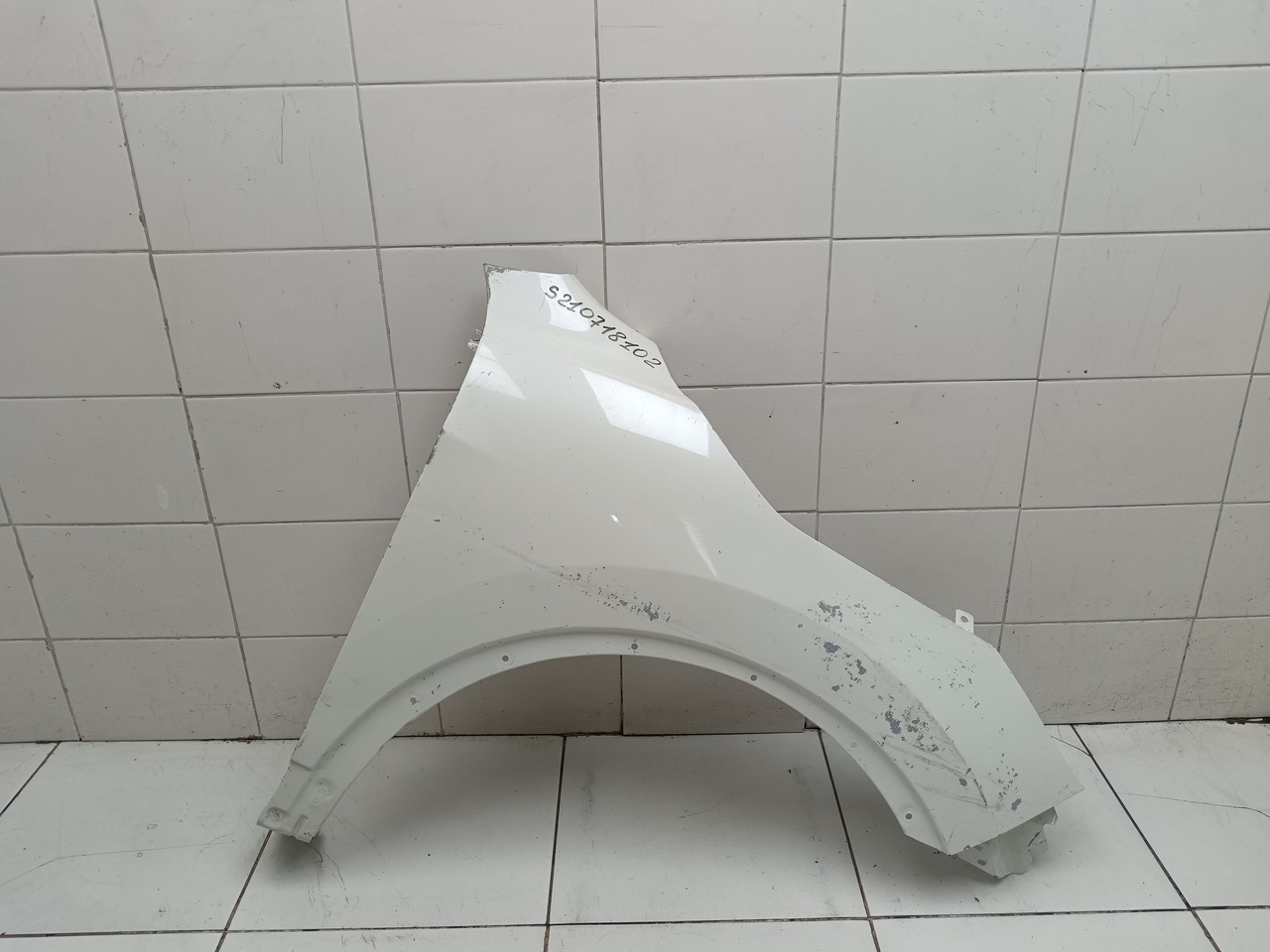 Крыло переднее правое на Nissan Qashqai (J11) 2014>
