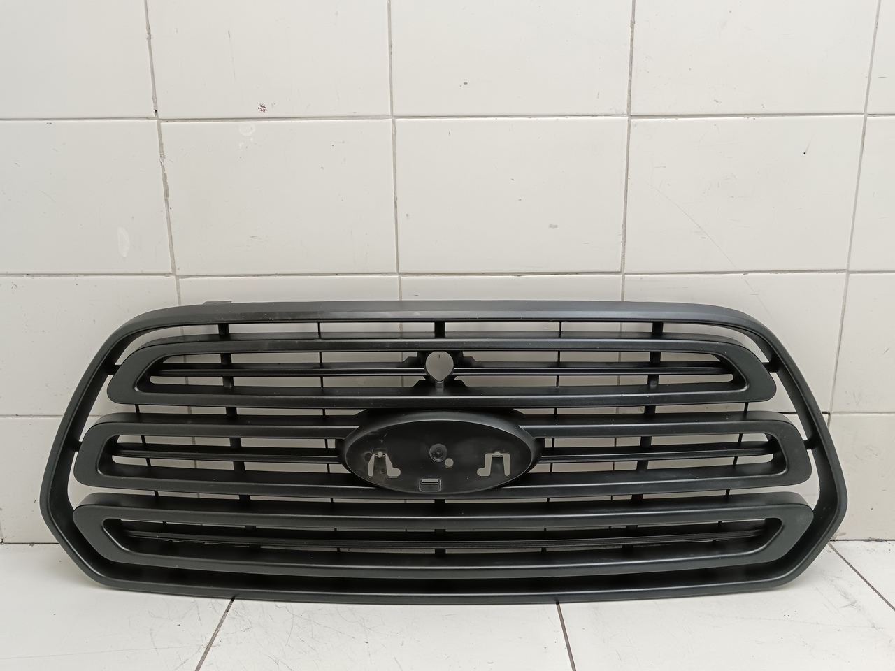 Решетка радиатора на Ford Transit 8 2014>