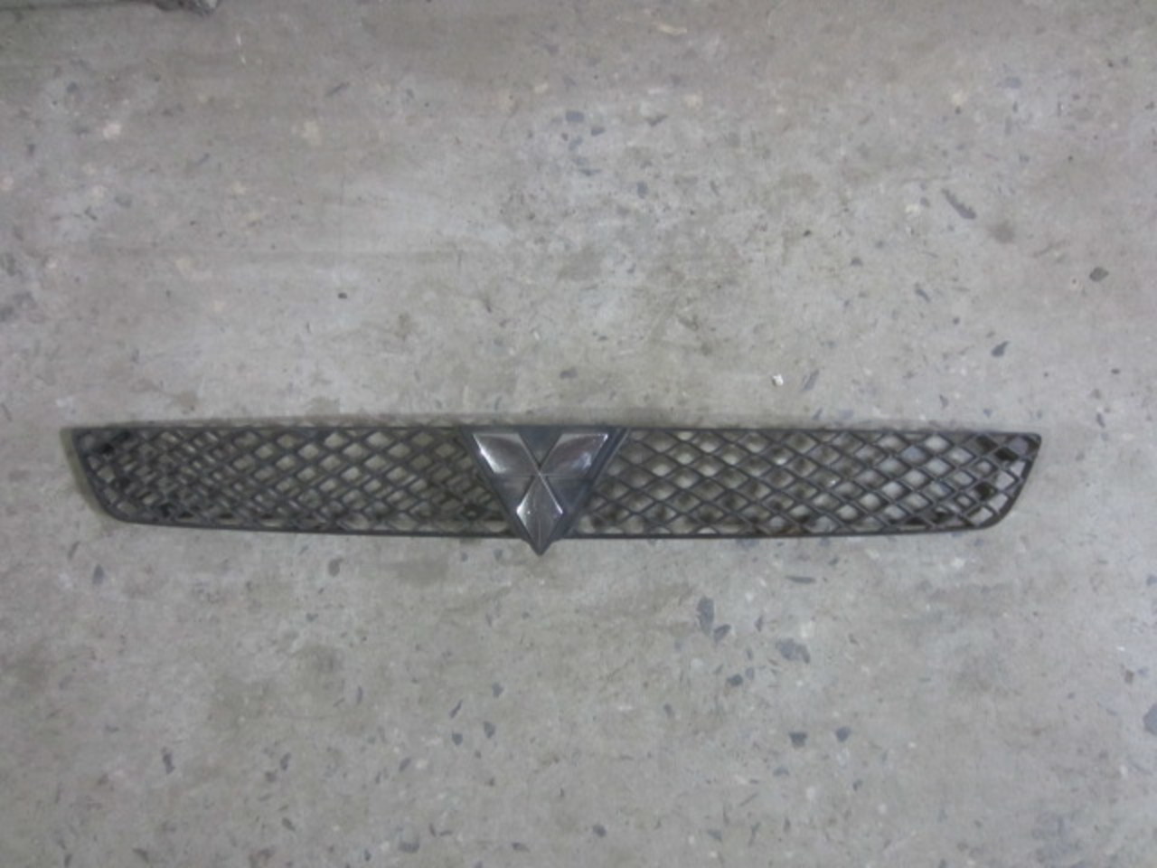 Решетка радиатора на Mitsubishi Lancer 10 (CX,CY) 2007>