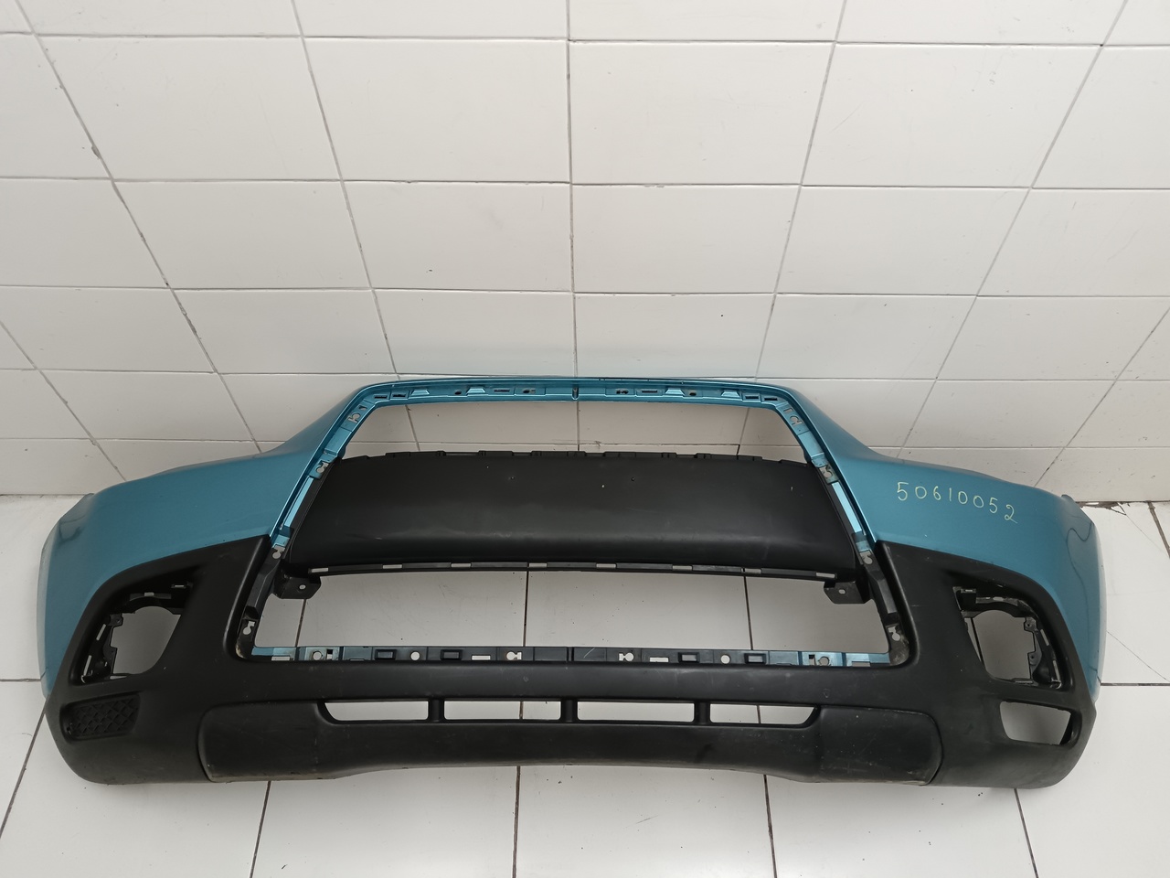 Бампер передний на Mitsubishi ASX 2010> бампер передний до 09/2012 года