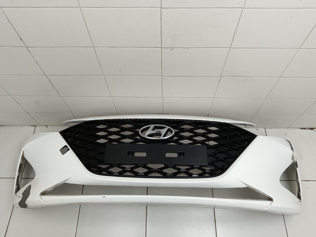 Бампер передний на Hyundai Solaris 2 2017>